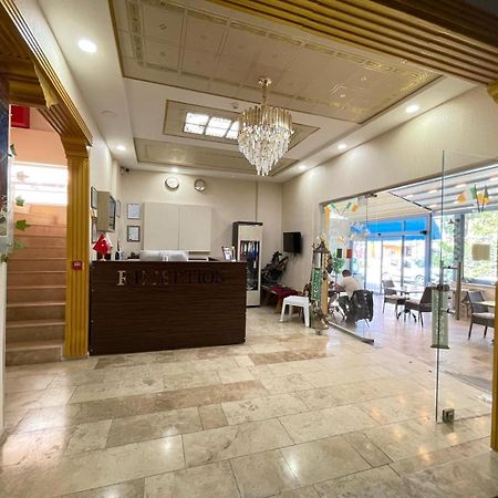 Ikarus Hotel Kuşadası Buitenkant foto