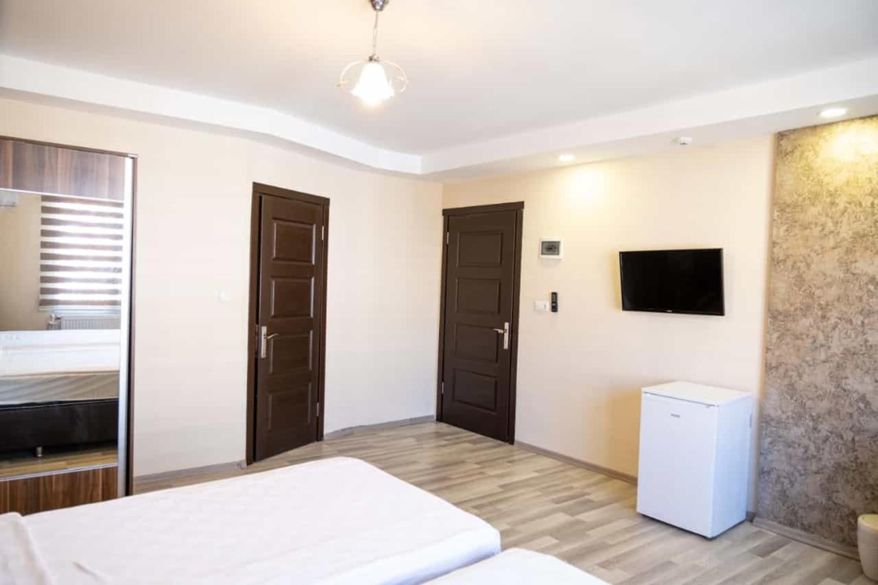 Ikarus Hotel Kuşadası Buitenkant foto