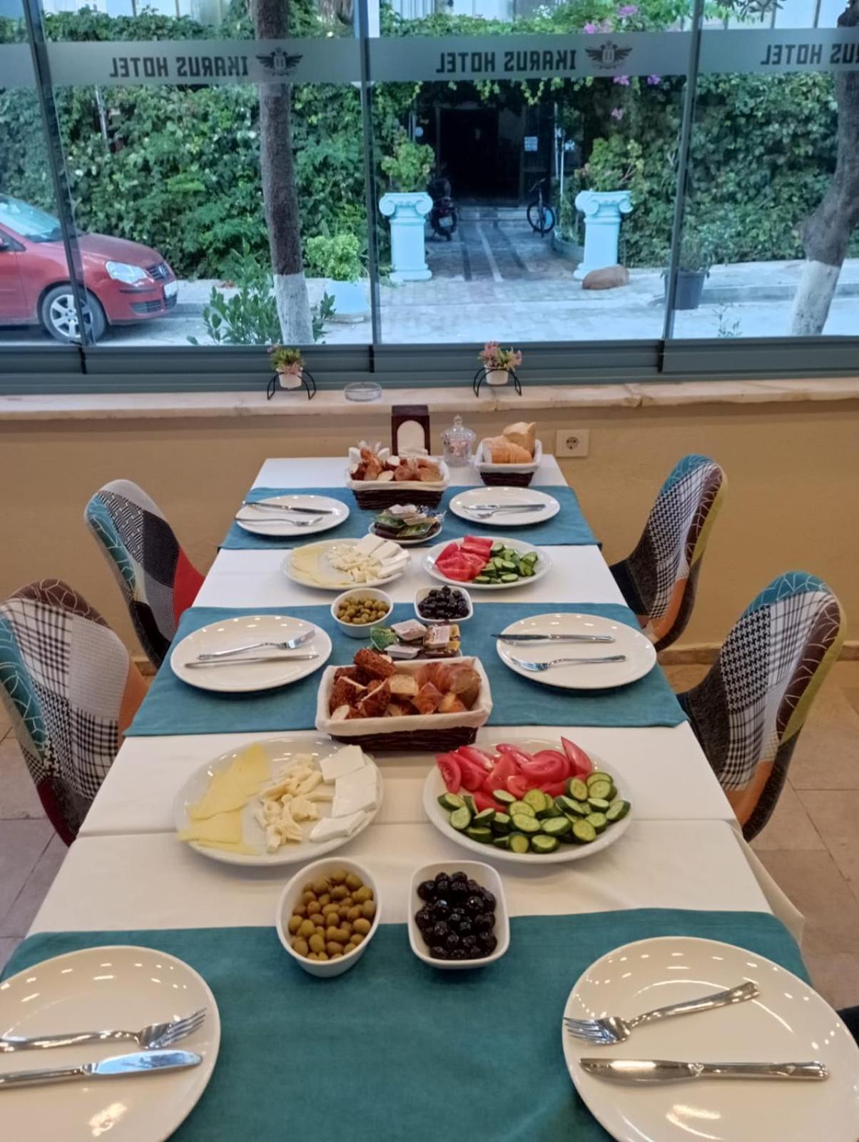 Ikarus Hotel Kuşadası Buitenkant foto